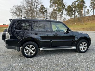 Mitsubishi Pajero PAJERO 3.2-170 D 4WD