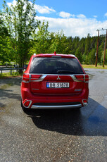 Mitsubishi Outlander OUTLANDER 2.0-121 4WD