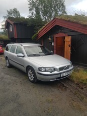 Volvo V70 2.4-197hp