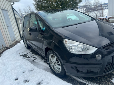 Ford S-MAX S-MAX 1.8-125 D