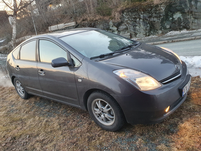 Toyota Prius PRIUS 1.5-77