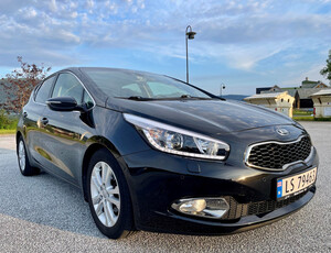 Kia Cee'd 1,6 CRDi 128hk Exclusive /Keyless/Cruise/Rattvarme/Iso