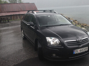 Toyota Avensis AVENSIS 2.0-126 D