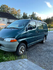 Toyota HiAce HIACE 2.4-90 D 4WD