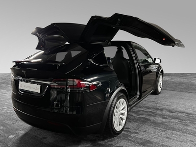 Tesla Model X 75D 4WD 5-s