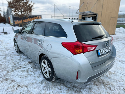 Toyota Auris AURIS 1.8-99