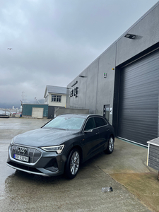 Audi e-tron 55 -2xS/Line-Matrix-Natt/kamera-Lav/Km-Nært topputstyrt