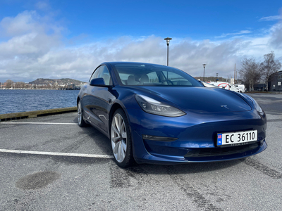 Tesla Model 3 Performance AWD, FSD