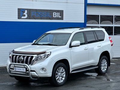 Toyota Land Cruiser 2.8D/4D/GX/4X4/Automat/Krok-3T/Skinn/Kamera/Navi/Dab+