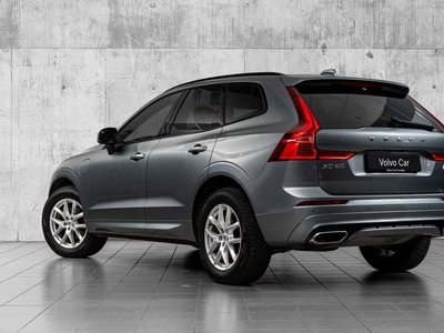 Volvo XC60 Recharge T8 R-Design HK Pano.soltak 360 HeadUp LED ACC