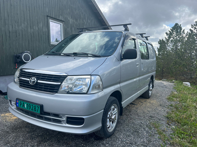 Toyota HiAce HIACE 2.5-117 D 4WD