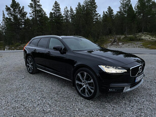 Volvo V90 Cross Country D5 235hk Pro AWD aut Luftfjæring FourC, hengerfeste ++