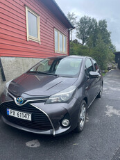 Toyota Yaris YARIS 1.5-73