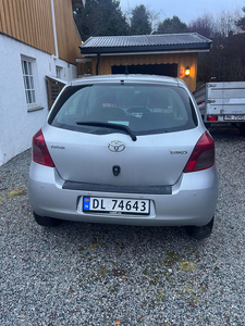 Toyota Yaris YARIS 1.3-87