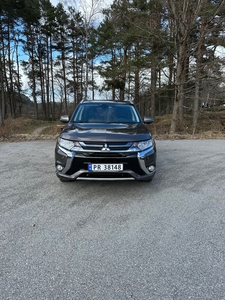 Mitsubishi Outlander OUTLANDER 2.0-121 4WD