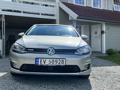 Volkswagen Golf E-GOLF 100 KW, ny service, neste EU-kontroll 27.02.2025