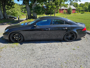 Mercedes-Benz CLS CLS 500 5.0-306