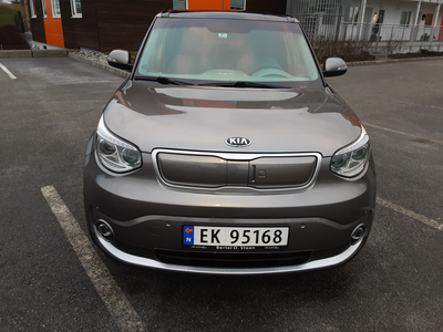 Kia Soul Exclusive, alt utstyr inkl Panorama Soltak, 2X Tectyl .