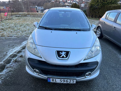 Peugeot 207 1.6-90 D