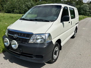 Toyota HiAce 4WD, 117HK, 3 SETER KORT TYPE, MEGET PEN !! KUN 2 EIERE