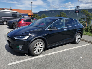 Tesla Model X 100D 4WD 5-s