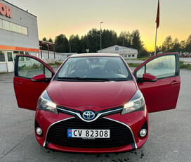 Toyota Yaris YARIS 1.5-73