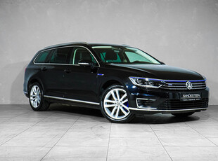 Volkswagen Passat 218HK/ACC/KAMERA/WEBASTO/SKINN/HENGER-F/KEYLESS