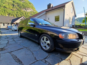 Volvo V70 2.0-179