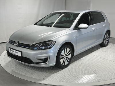 2020 Volkswagen e-Golf E-golf 136 hk . ACC/Kam/V-pumpe/Carplay/Led/Dab+