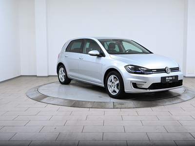 2020 Volkswagen e-Golf 136hk Exclusive - Skinn,R.Kam,ActiveInfo,Keyless,Dyn.LED