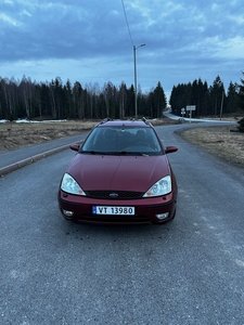 Ford Focus FOCUS. EU-godkjent|oppv.frontrute|Defa|AC