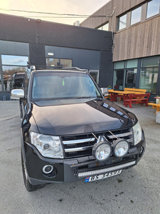 Mitsubishi Pajero PAJERO 3.2-200 D 4WD