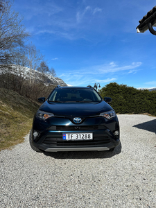 Toyota RAV4 Hybrid AWD Executive