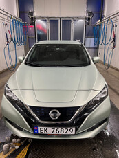 Nissan Leaf Leaf 40kWh Tekna, m/lav km, nylig service selges !