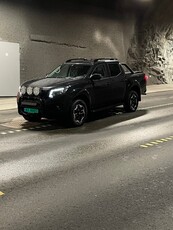 Nissan Navara 2,3 dCi 190hk 4x4 aut 4d