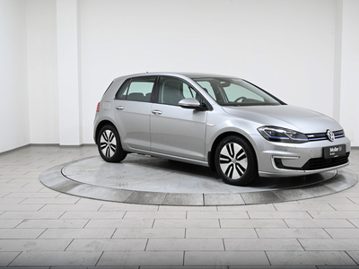 2018 Volkswagen e-Golf E-golf 136 hk - ActiveInfo, R.kam, Navi, ACC