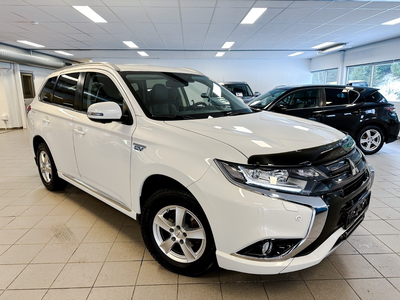 Mitsubishi Outlander PHEV INSTYLE SKINN KLIMA ACC NAVI LANEASSIST 360KAMERA