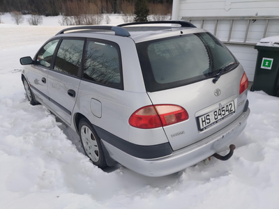 Toyota Avensis AVENSIS 1.6-110