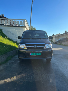 Toyota HiAce HIACE 2.5-117D-SE KM STAND-AC-SE DENNE-SKINN INTERIØR