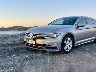 Volkswagen Passat BiTurbo 4Motion R-Line - Panorama, 2200kg, Nye S/V-dekk