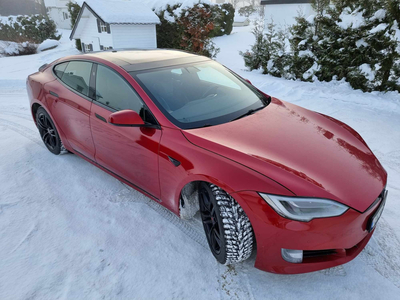 Tesla Model S 90D 4WD