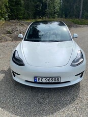 Tesla Model 3 Standard Range Plus RWD