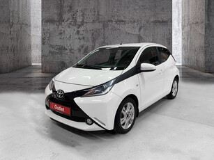 Toyota Aygo x-play 1,0 |Outlet|Rkam|Bluetooth|EU02/26|