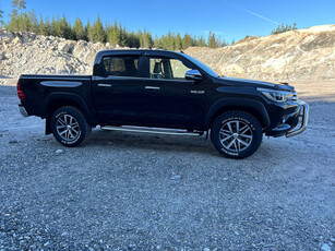 Toyota HiLux D-4D 150hk D-Cab 4WD SR+ aut