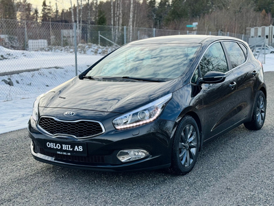 Kia Cee'd 1,6 135HK ECO AUTOMAT NAVI R.KAMERA XENON LED PDC BT++