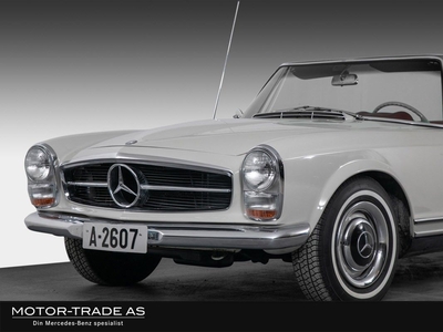 Mercedes-Benz SL 230 SL Skinn | 3-seter | Vindstopper | Becher Radio