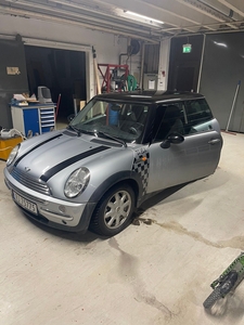 MINI Cooper 1.6-116