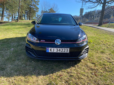 Volkswagen Golf GTI 2.0-245