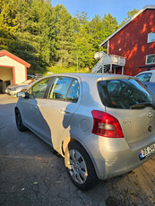 Toyota Yaris YARIS 1.3-87