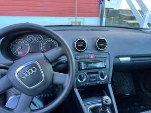 Audi A3 A3 1.6-102